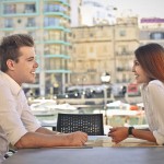 10 Tips for a Successful First Date: Conversation Starters and Etiquette